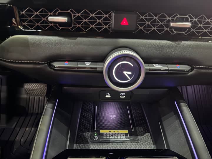 Фото 10 - Honda Accord Hybrid