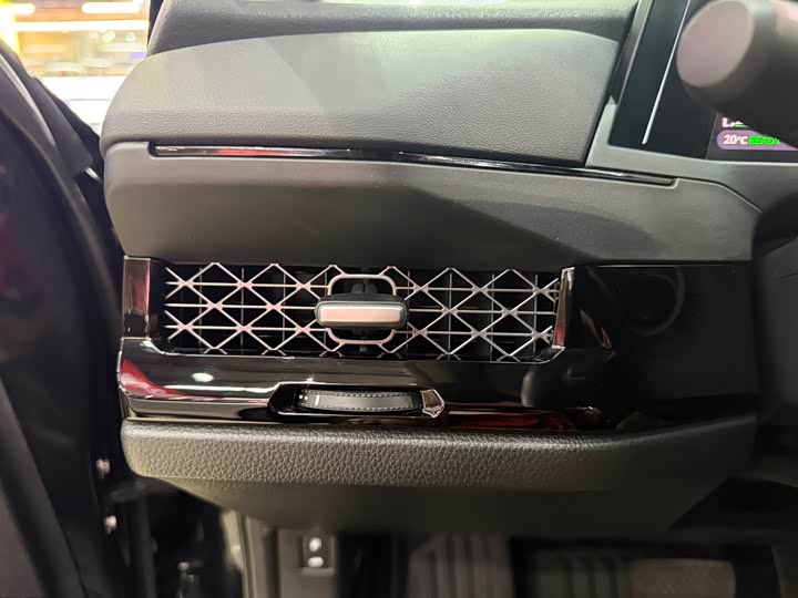 Фото 12 - Honda Accord Hybrid