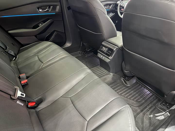 Фото 25 - Honda Accord Hybrid