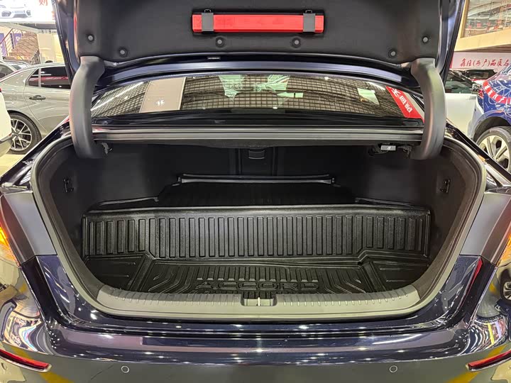 Фото 32 - Honda Accord Hybrid