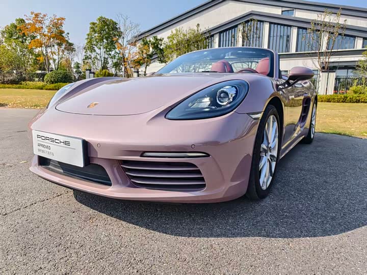 Фото 1 - Porsche 718