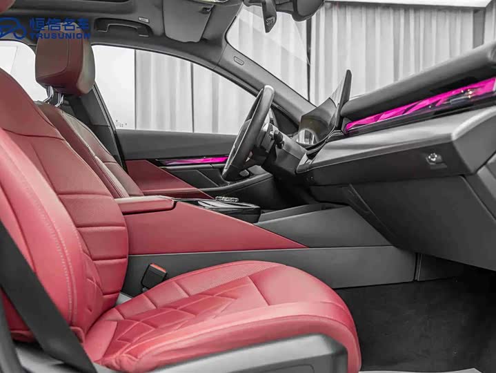 Фото 15 - BMW 5 Series