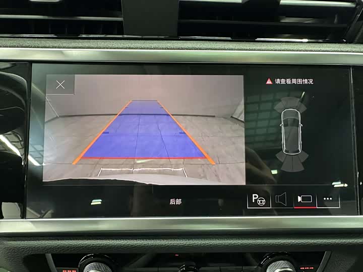 Фото 15 - Audi Q3