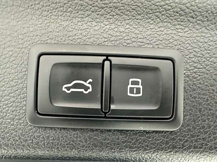 Фото 16 - Audi Q3