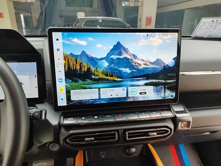 Фото 11 - Haval H-Dog Hybrid