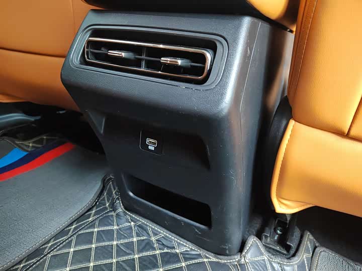 Фото 13 - Haval H-Dog Hybrid