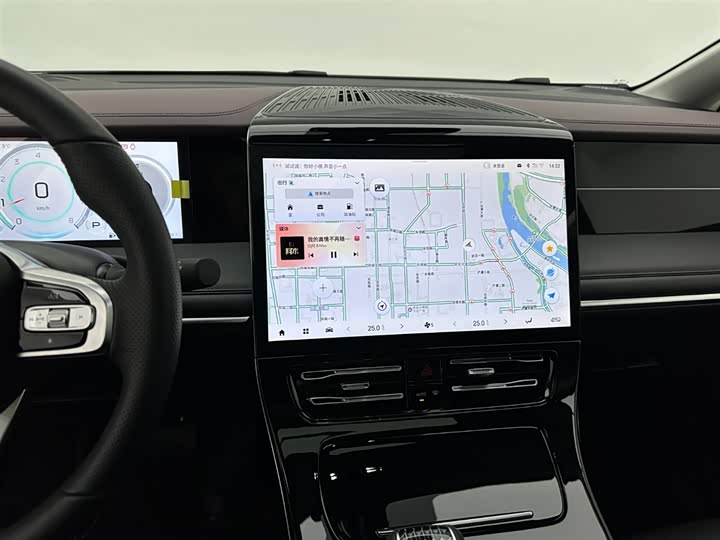 Фото 12 - GAC Trumpchi M8