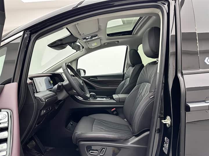 Фото 18 - GAC Trumpchi M8