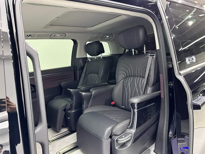 Фото 20 - GAC Trumpchi M8