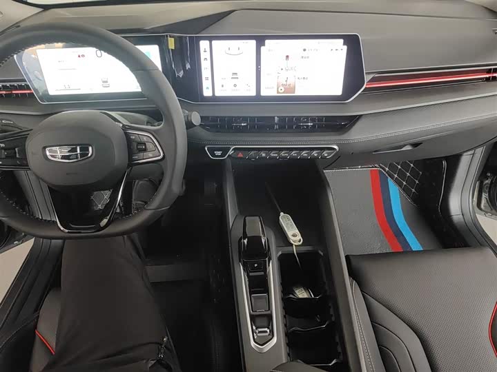 Фото 10 - Geely Binrui