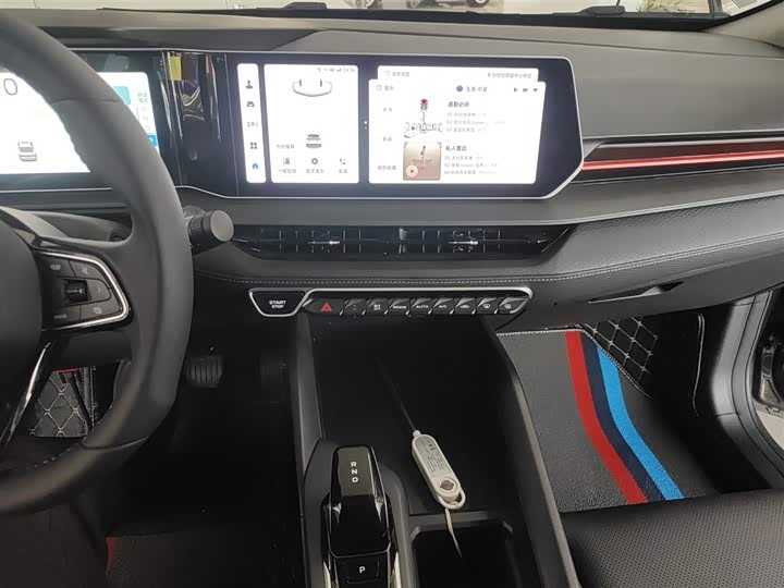 Фото 13 - Geely Binrui