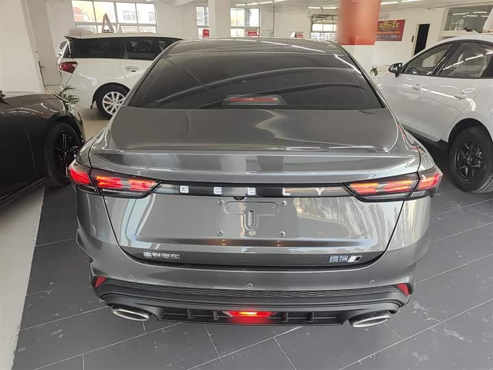 Фото 6 - Geely Binrui