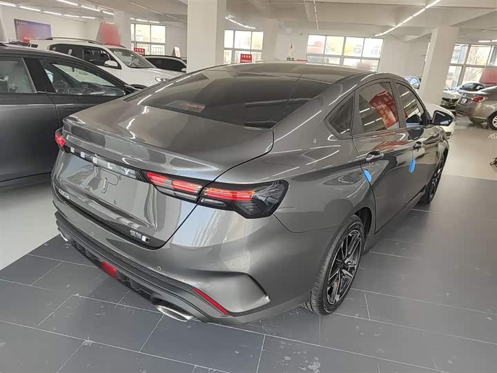 Фото 7 - Geely Binrui