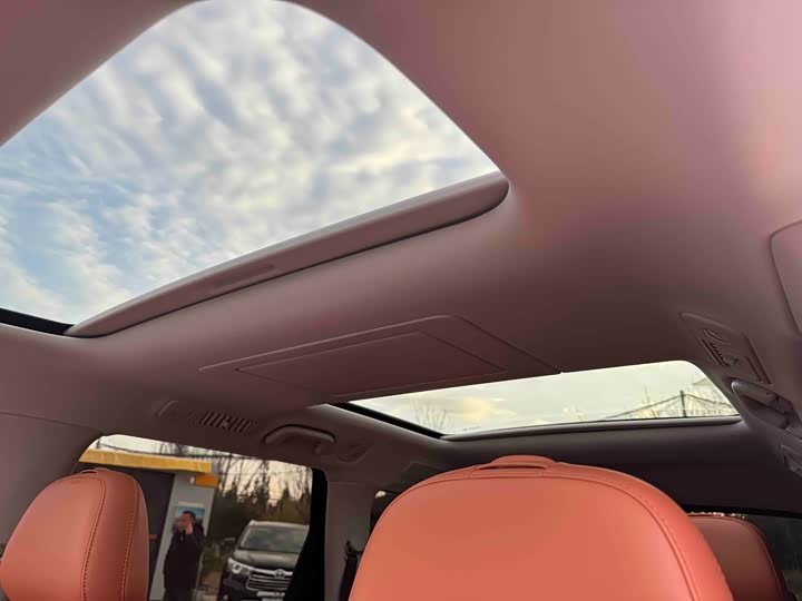 Фото 15 - Leapmotor C16