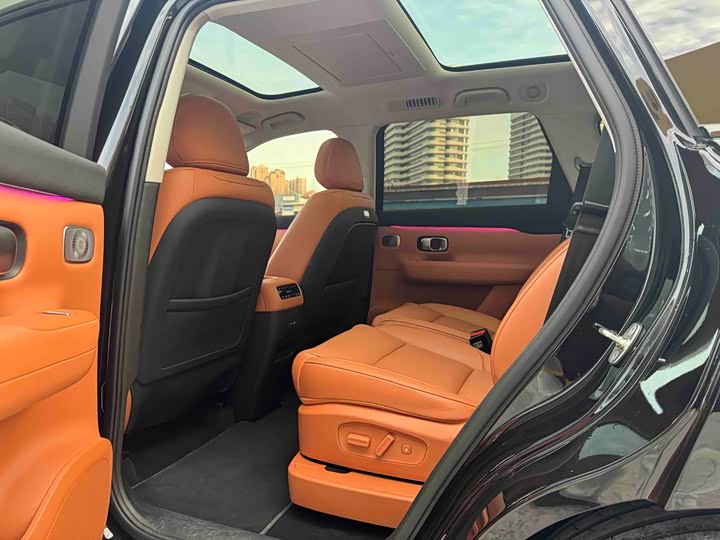 Фото 17 - Leapmotor C16