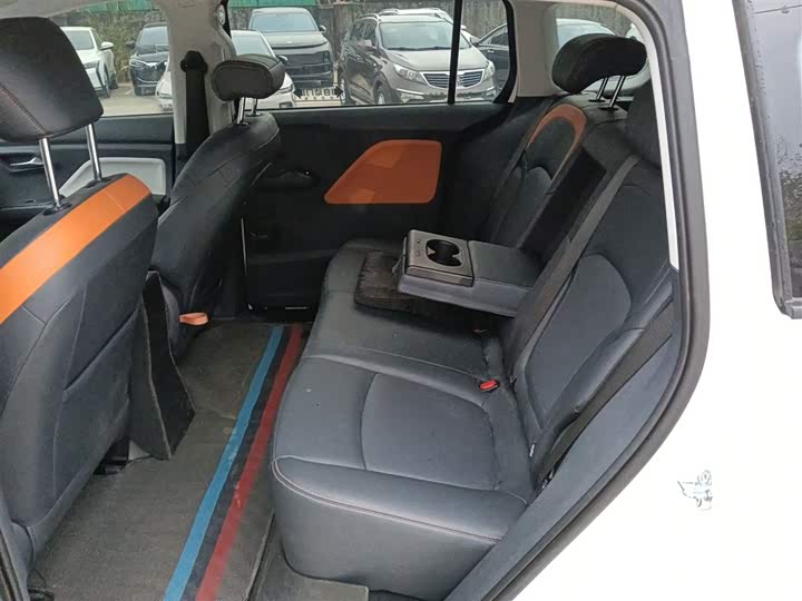 Фото 17 - Bestune NAT