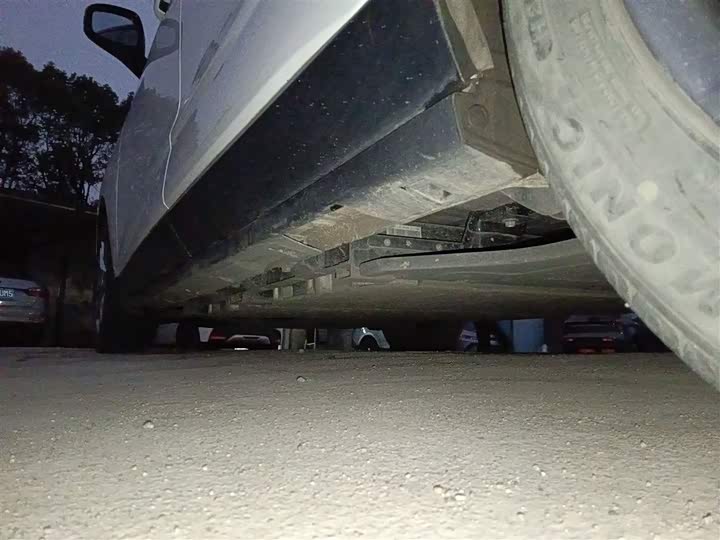 Фото 22 - Bestune NAT