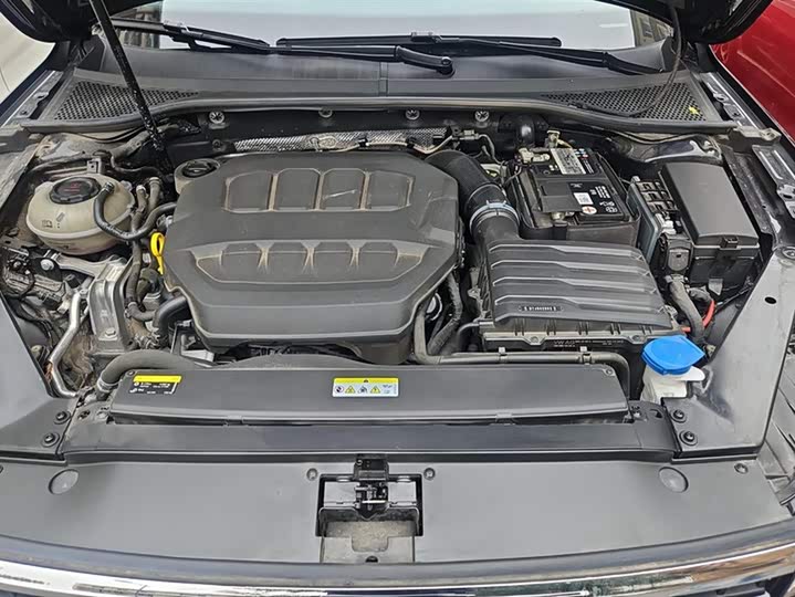 Фото 10 - Volkswagen Magotan