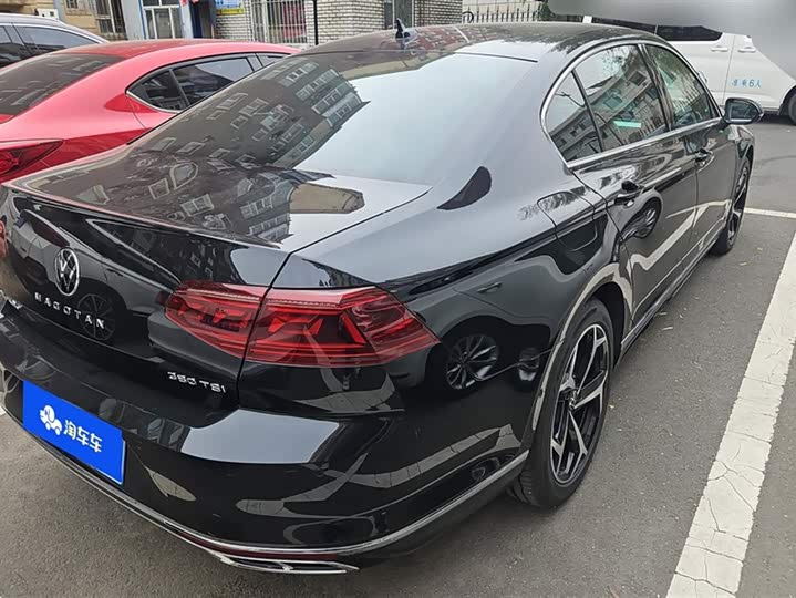 Фото 3 - Volkswagen Magotan