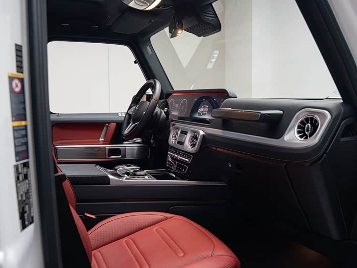 Фото 11 - Mercedes-Benz G-Class