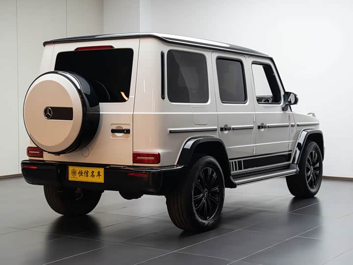 Фото 6 - Mercedes-Benz G-Class