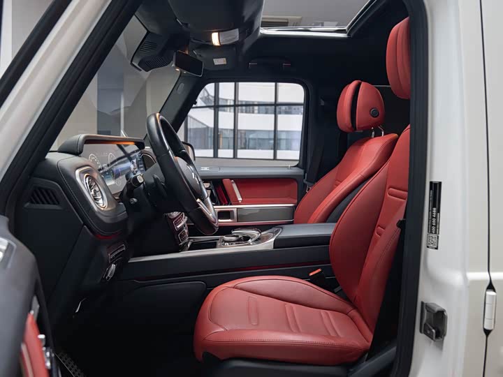 Фото 9 - Mercedes-Benz G-Class