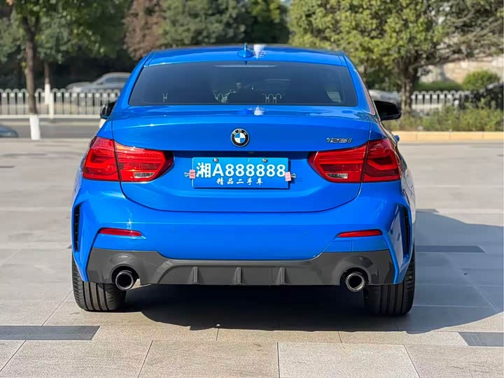 Фото 10 - BMW 1 Series