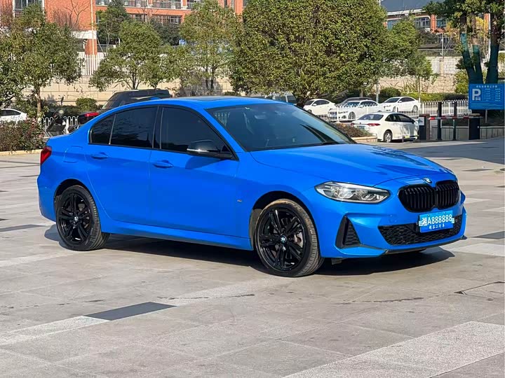 Фото 3 - BMW 1 Series