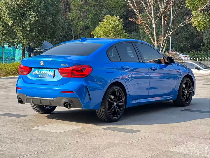 Фото 4 - BMW 1 Series