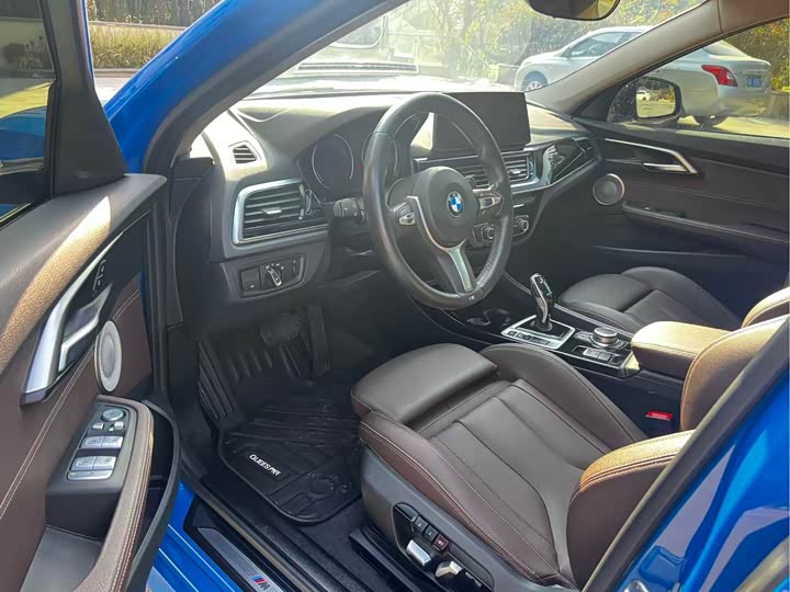 Фото 9 - BMW 1 Series