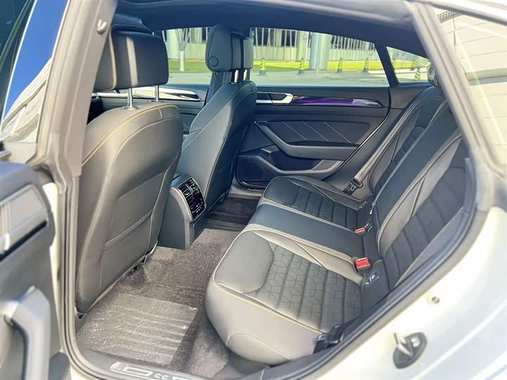 Фото 14 - Volkswagen CC