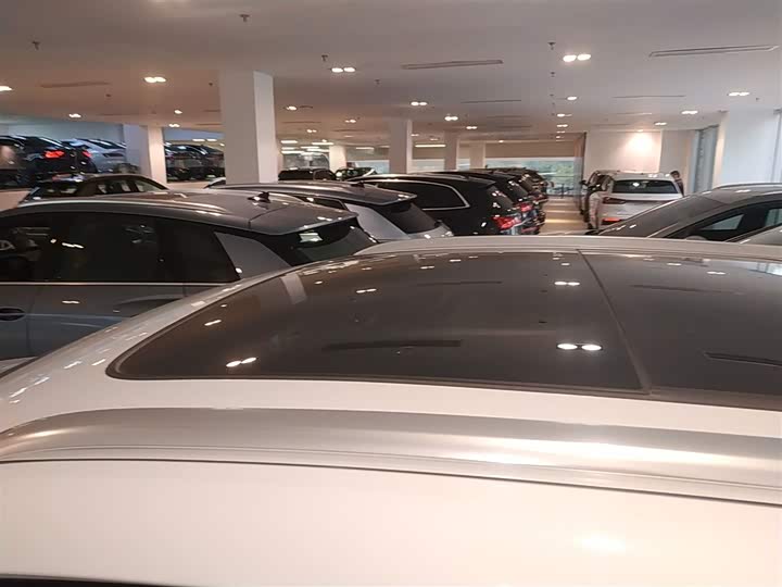 Фото 27 - Audi Q4 e-tron