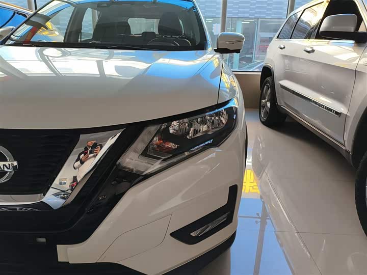 Фото 24 - Nissan X-Trail