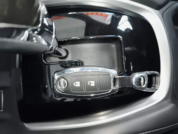 Фото 9 - Nissan X-Trail