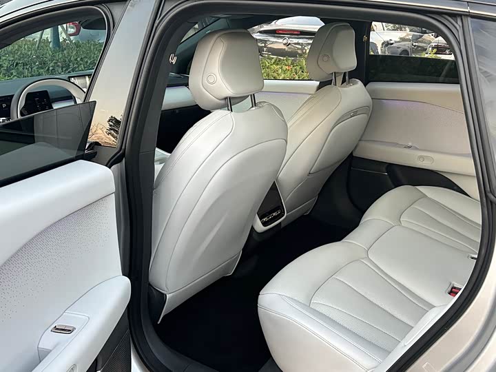 Фото 10 - XPeng F57