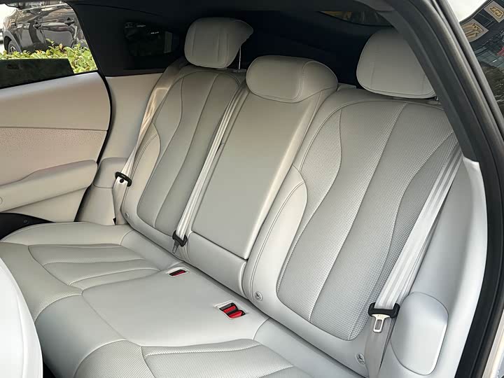 Фото 11 - XPeng F57