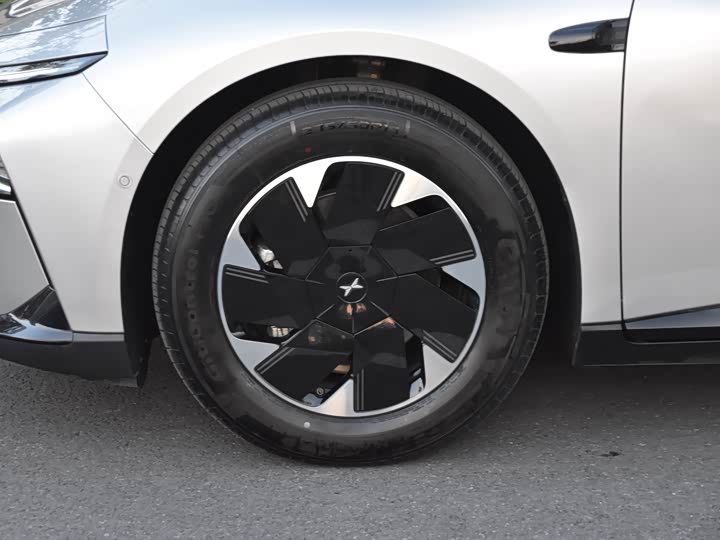 Фото 7 - XPeng F57