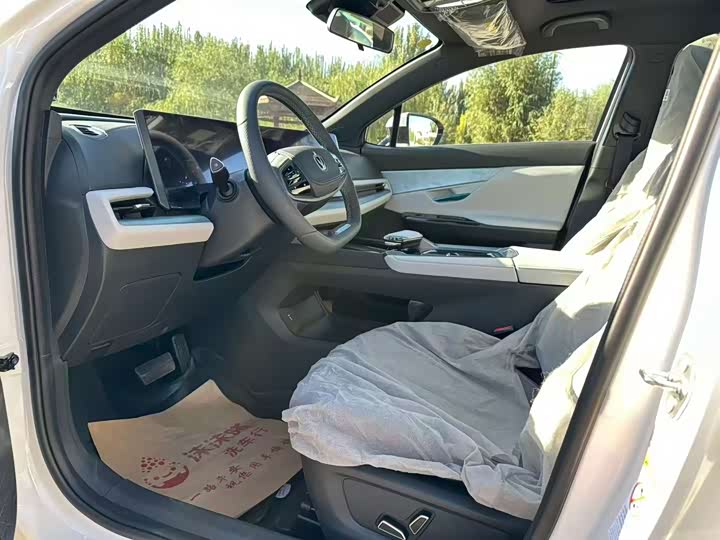 Фото 6 - Changan UNI-T