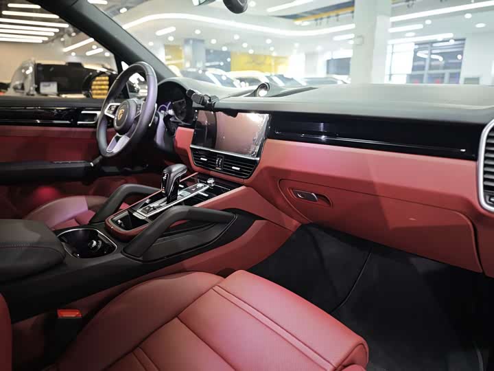 Фото 12 - Porsche Cayenne