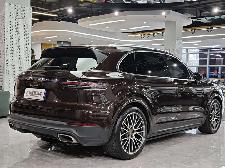 Фото 17 - Porsche Cayenne