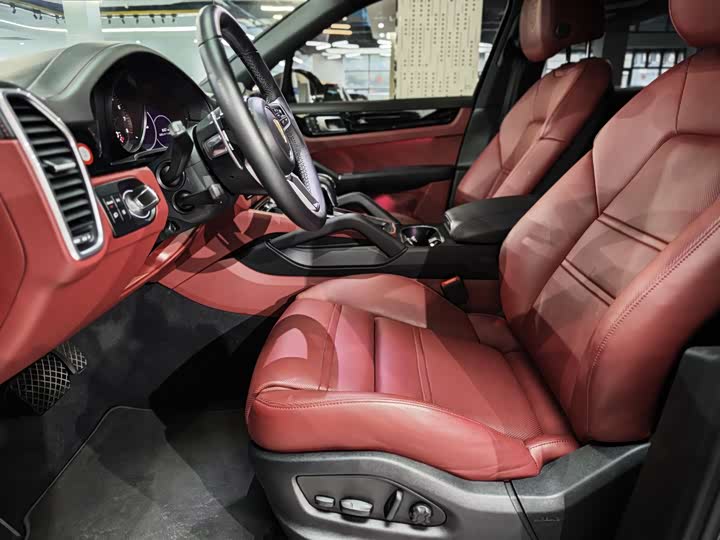 Фото 5 - Porsche Cayenne