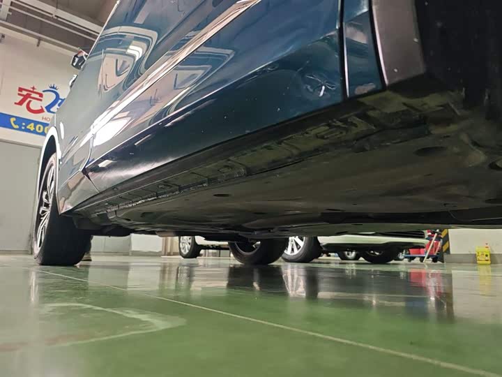 Фото 21 - Volkswagen Tiguan L Pro