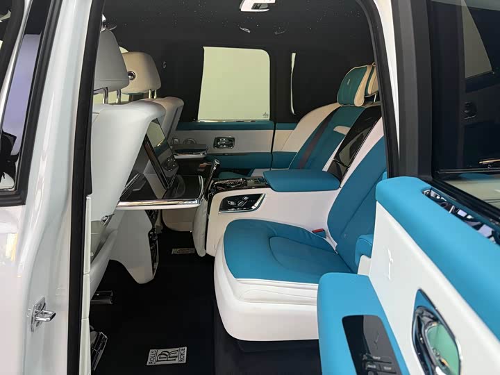 Фото 9 - Rolls-Royce Cullinan