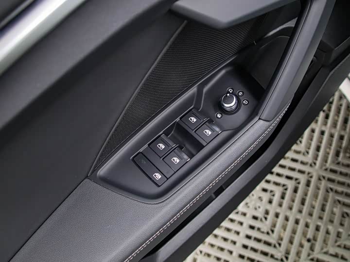 Фото 5 - Audi A3