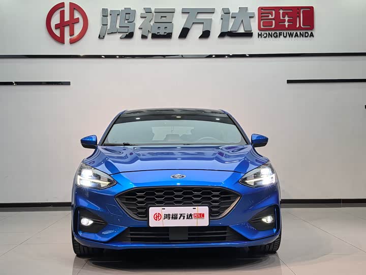 Фото 2 - Ford Focus