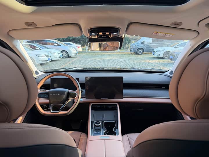 Фото 12 - Chery Tiggo 8L