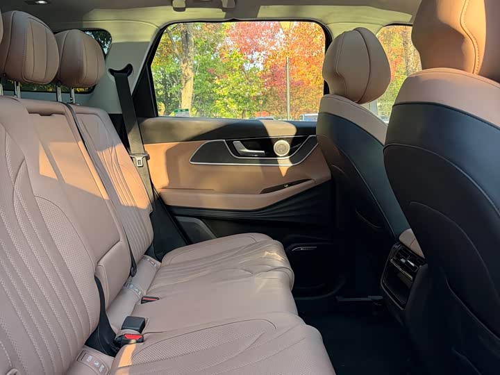 Фото 14 - Chery Tiggo 8L