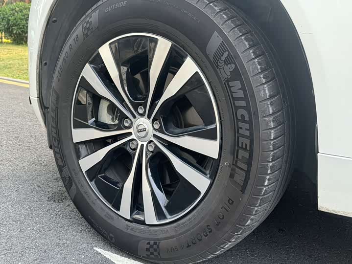 Фото 16 - Volvo XC60