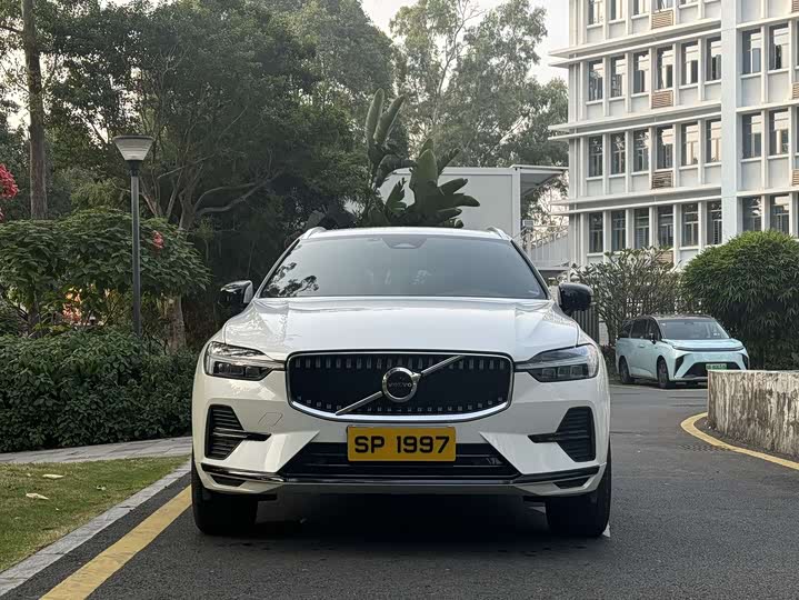 Фото 2 - Volvo XC60