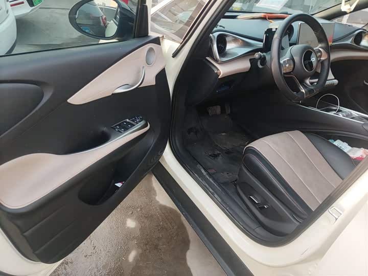 Фото 16 - BYD Dolphin